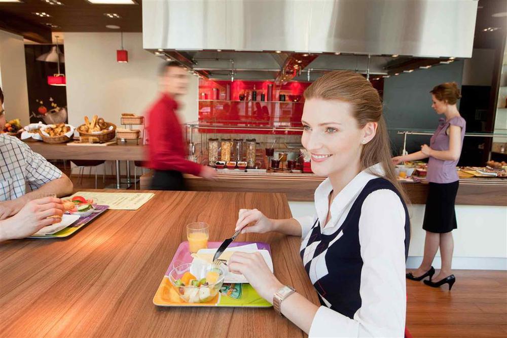 Hotel Ibis Kielce Centrum Restaurant billede